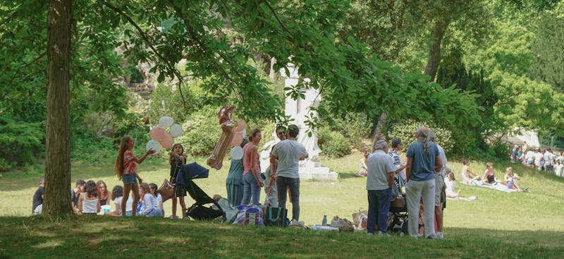 Un parc le dimanche Ă Paris
