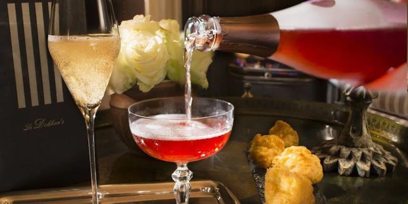 Dokhan : bar a à champagne Paris
